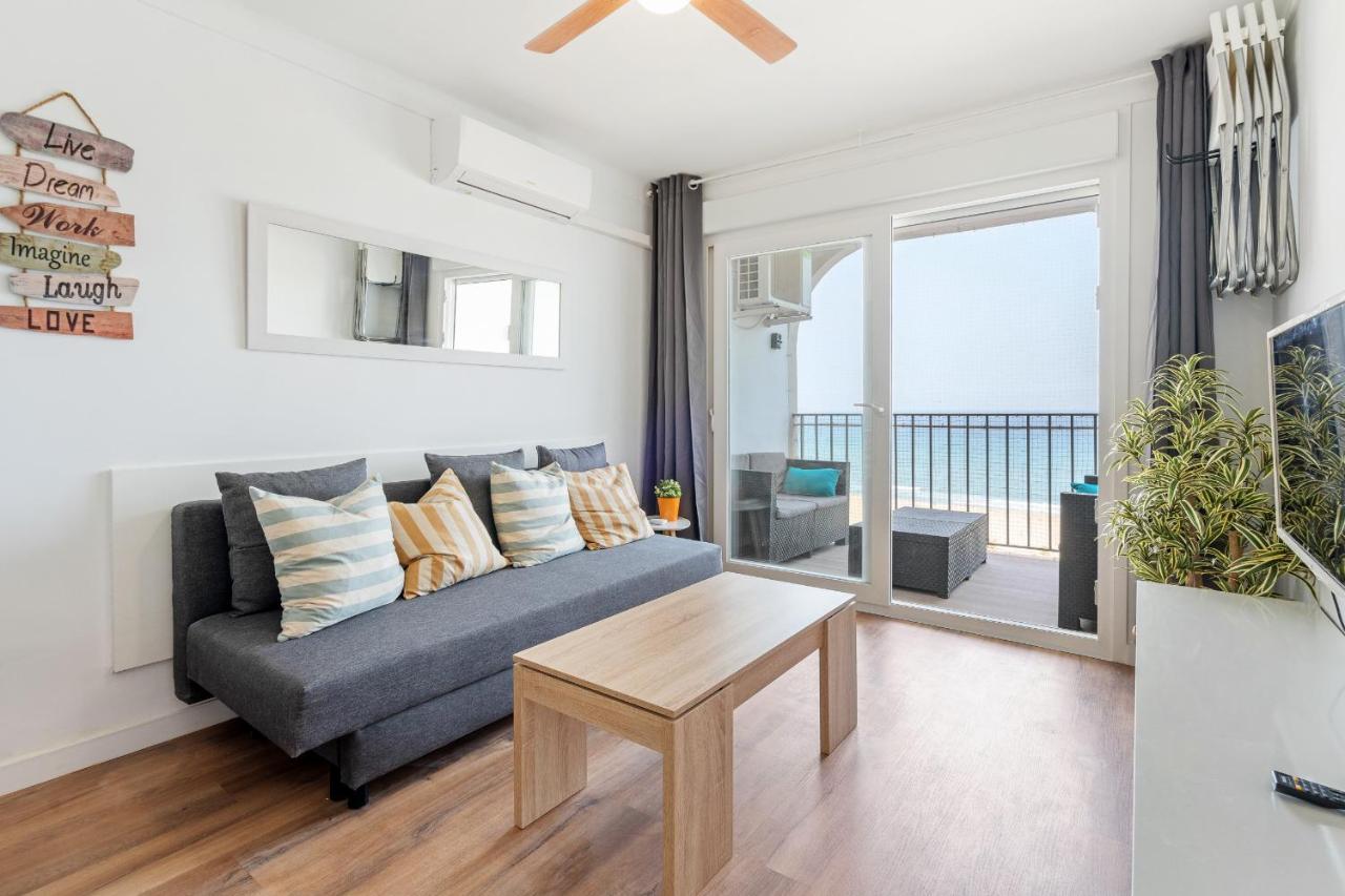 Welcs Apartamento 085 Emp Frente Al Mar 艾姆布里亚布拉瓦 外观 照片