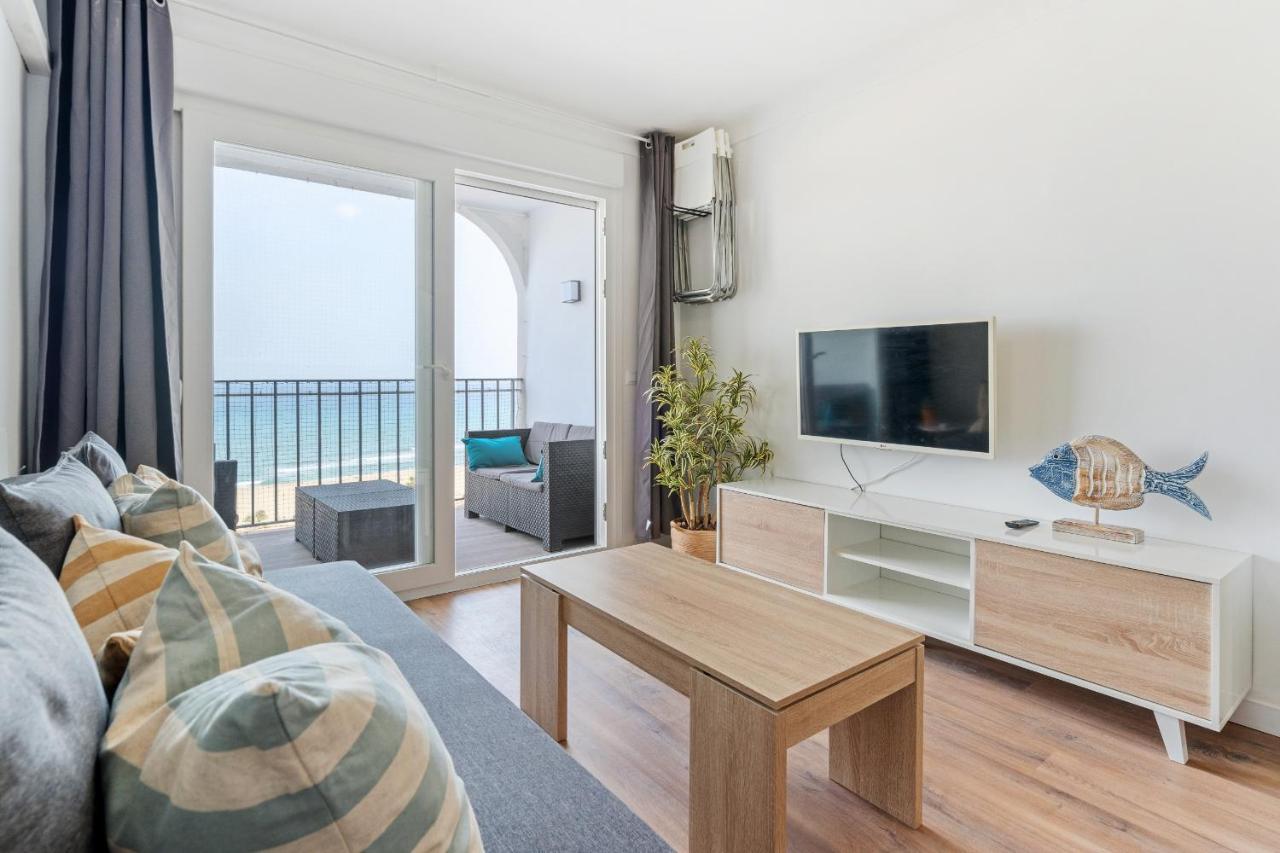 Welcs Apartamento 085 Emp Frente Al Mar 艾姆布里亚布拉瓦 外观 照片